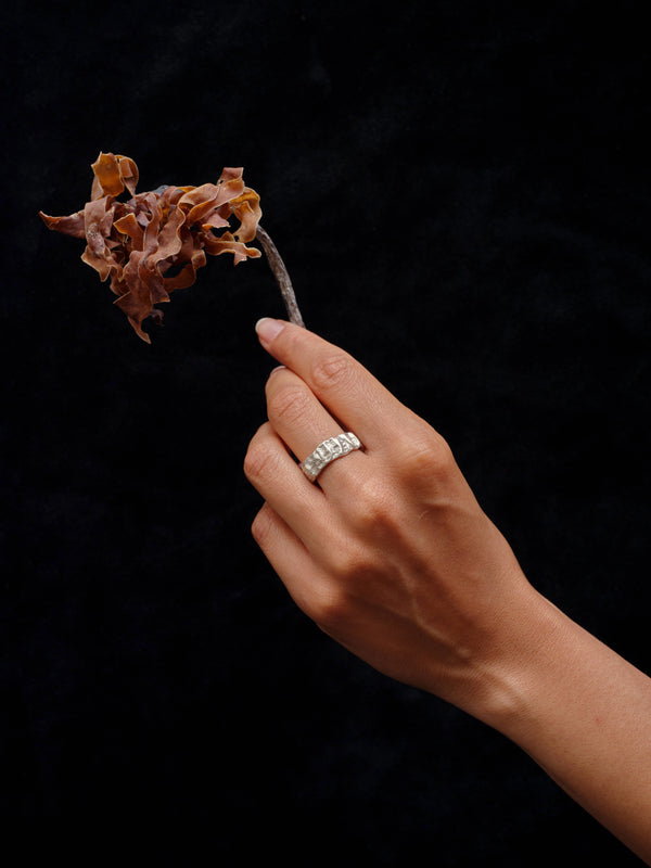 Rugged Cockle Ring