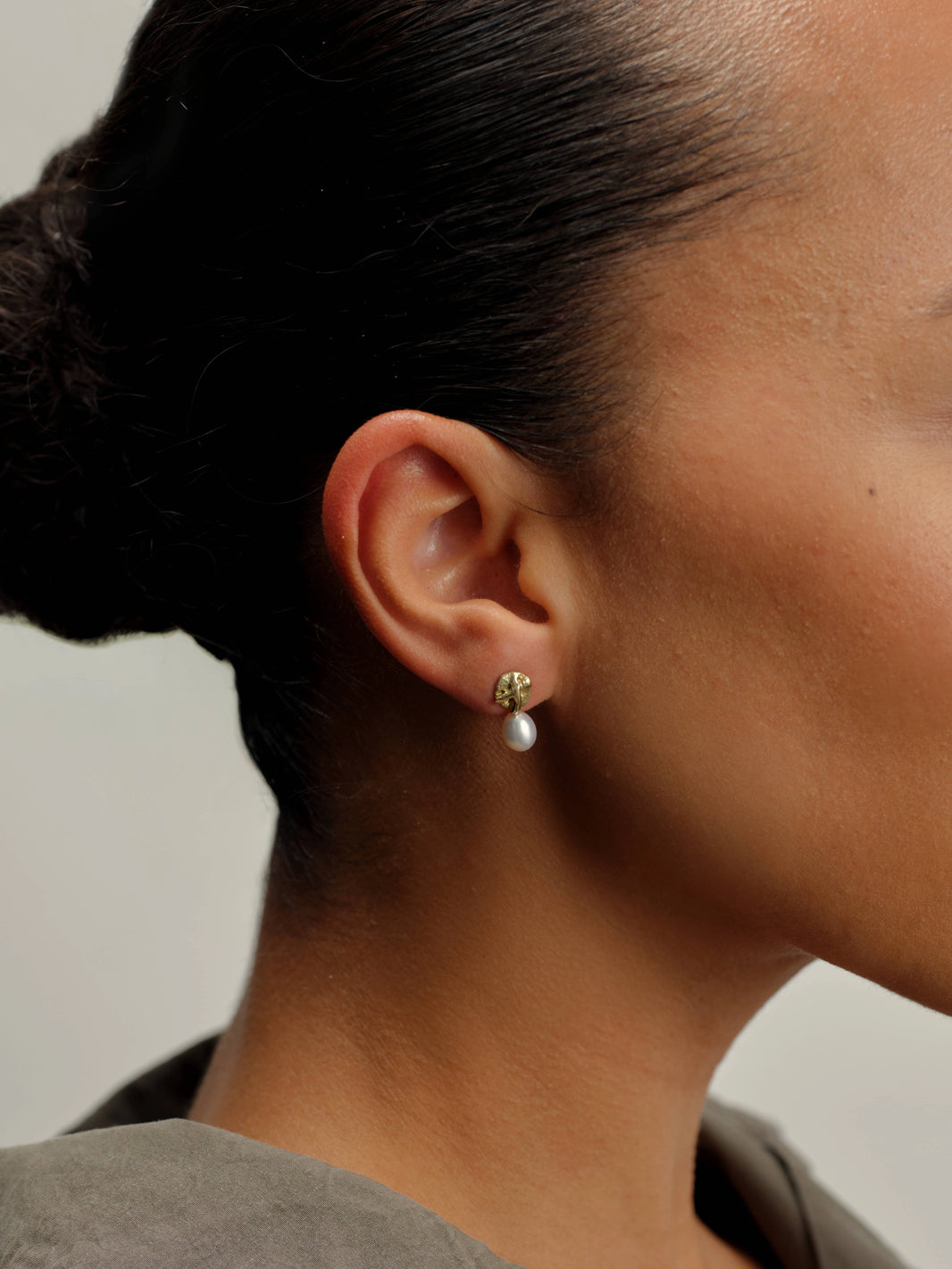 Ripple Studs with Pearl