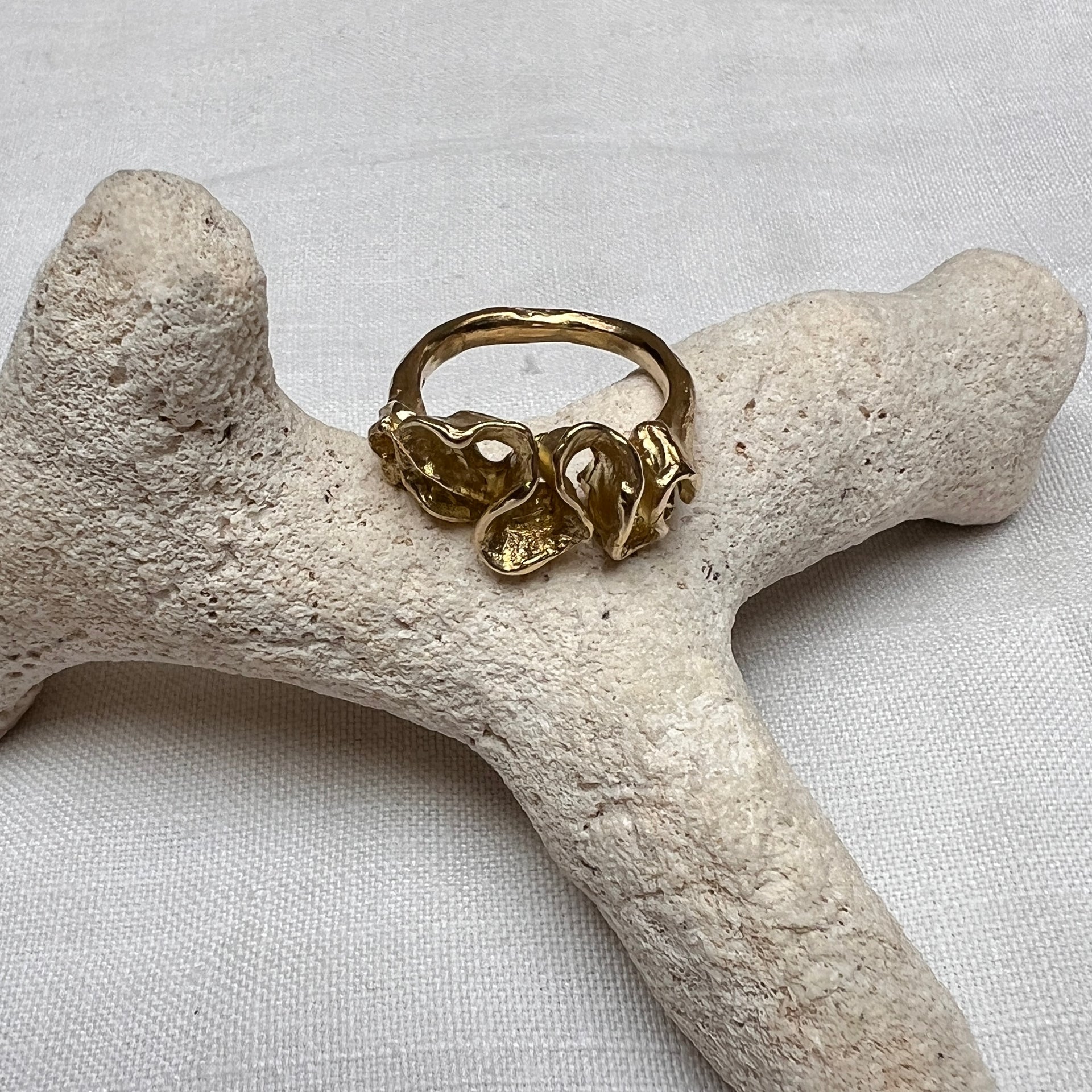 Furbelow Ring Size N Sample