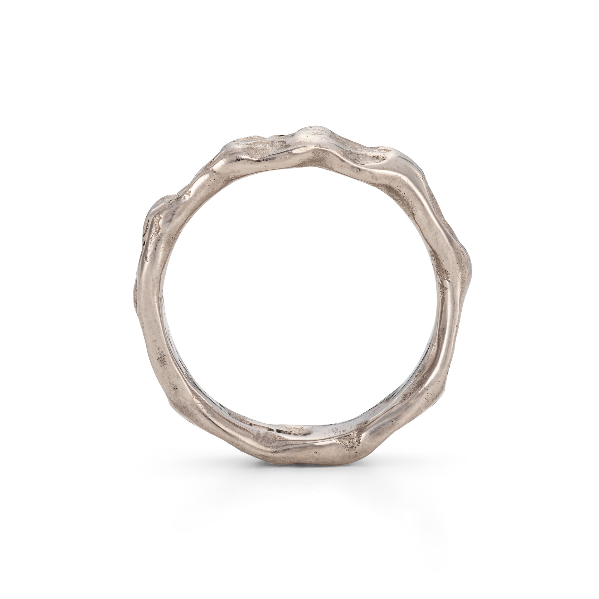 Cockle Medium Ring 18ct White Gold