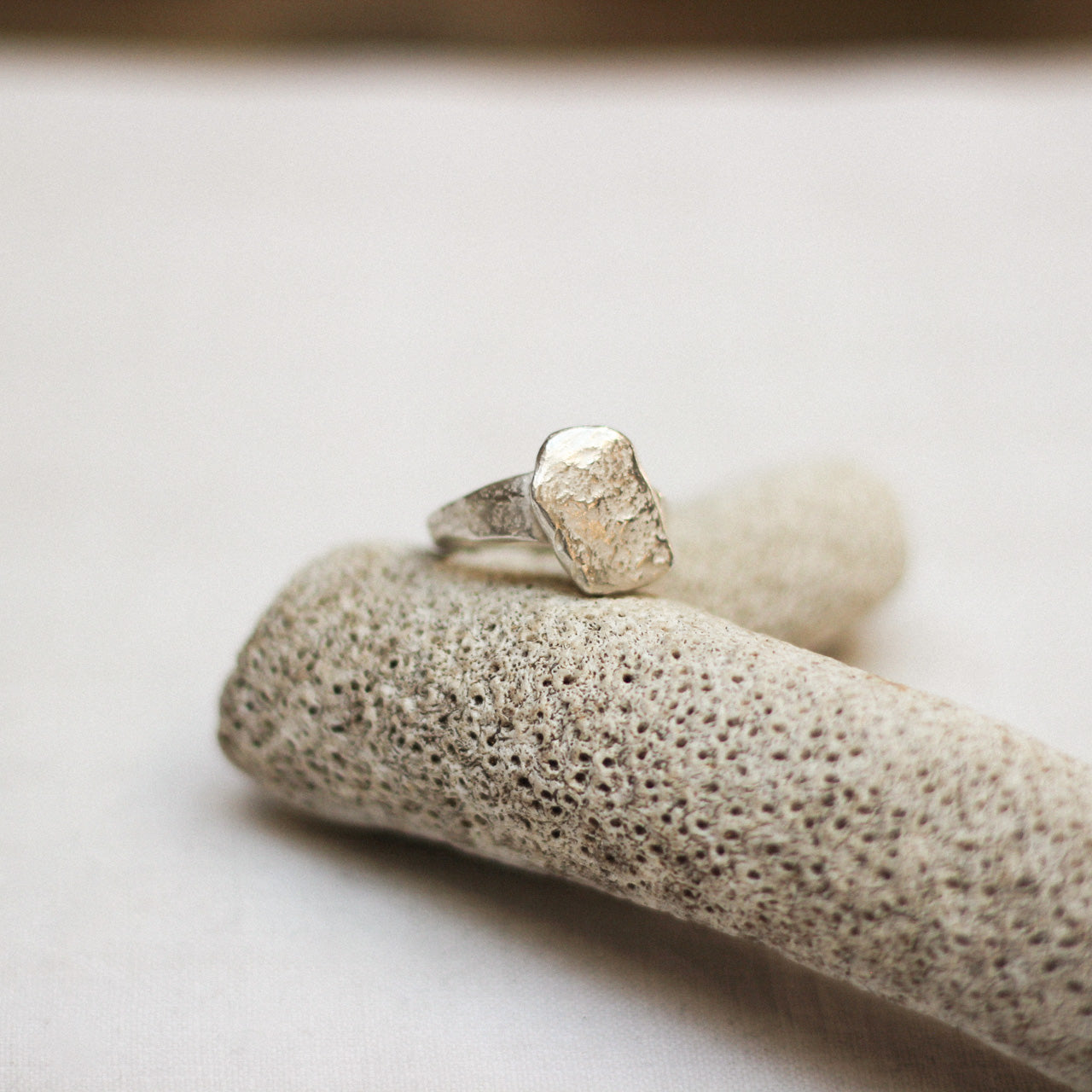 Rock Slab Sample Ring Silver Size R