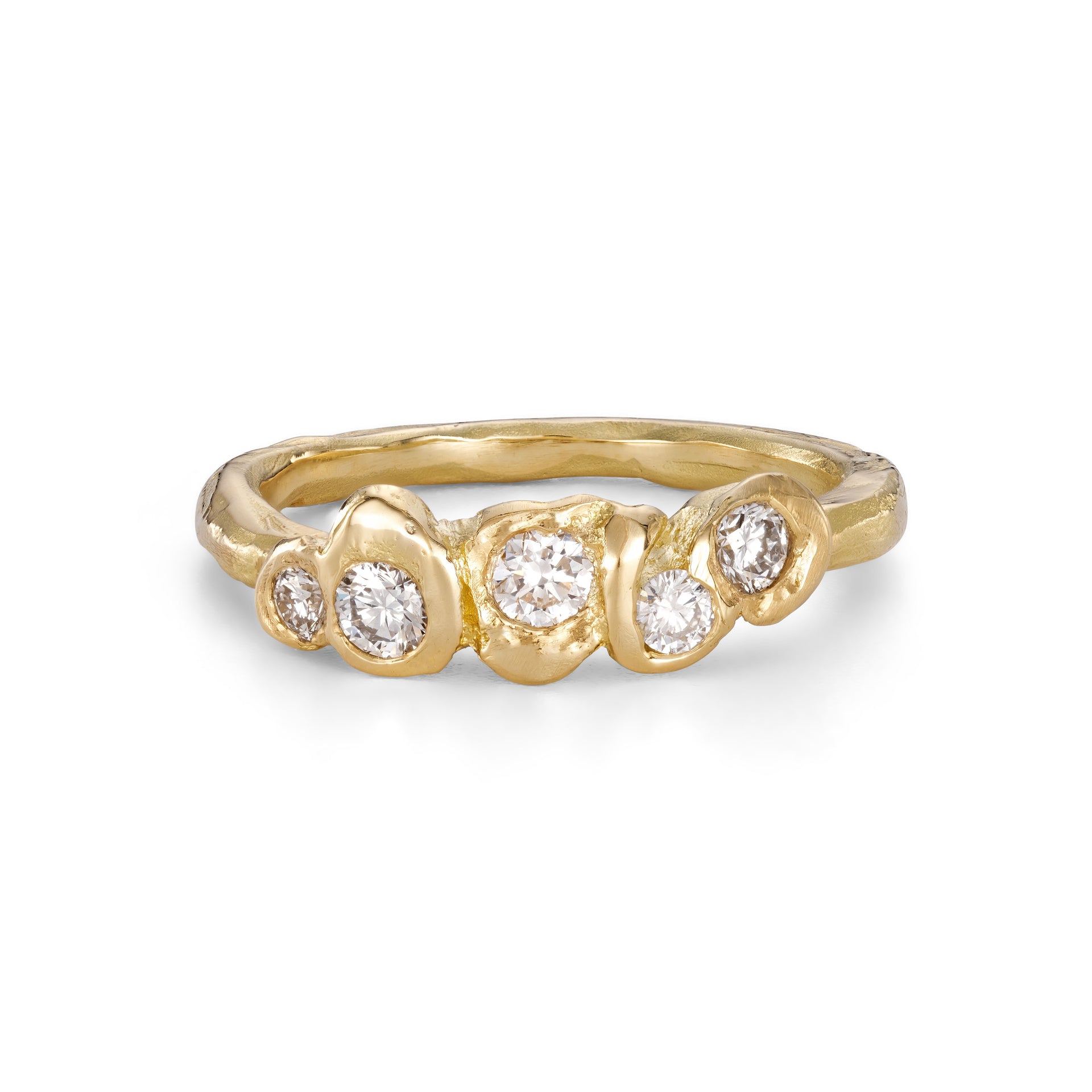 Crested Shingle Bay Ring set with Diamonds