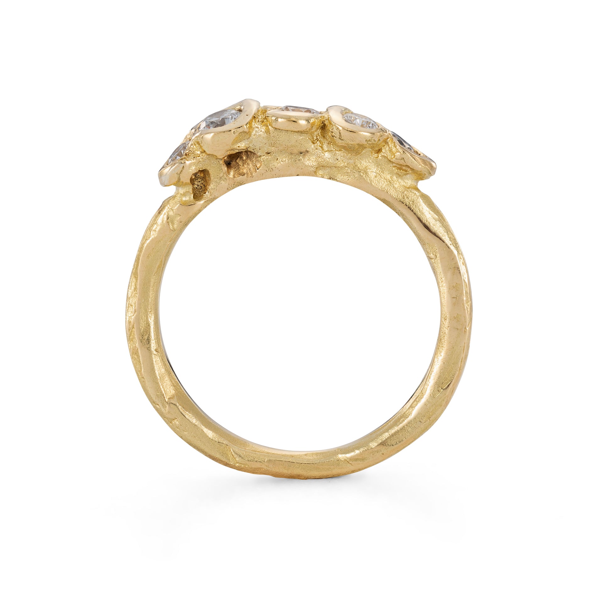 Crested Shingle Bay Ring set with Diamonds
