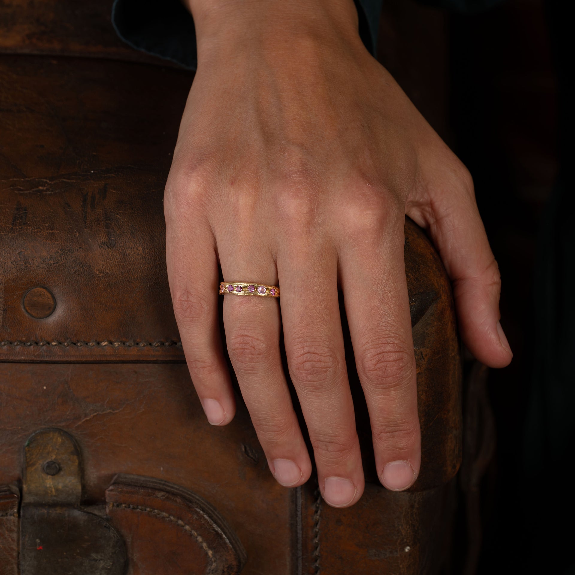 Thrift Studded Ripple Ring Size L
